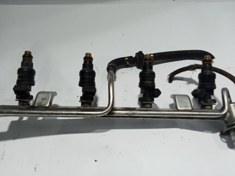 Форсунка топливная Volkswagen Sharan I AJH