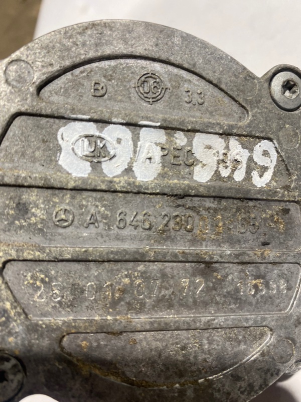 Вакуумный насос C-class 2001-2005 W203 MO646.963