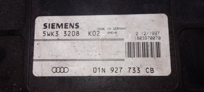 Блок управления АКПП Volkswagen PASSAT 1996-2000 B5 AHL 01N927733CB контрактная