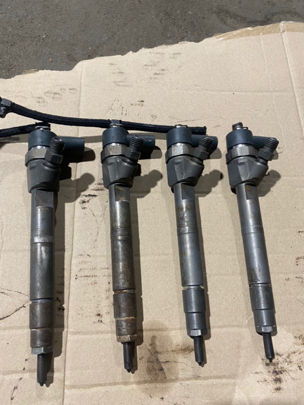 Насос-форсунка C-class 2002- W203 MO646.963 Насос-форсунка C-class 2002- W203 MO646.963