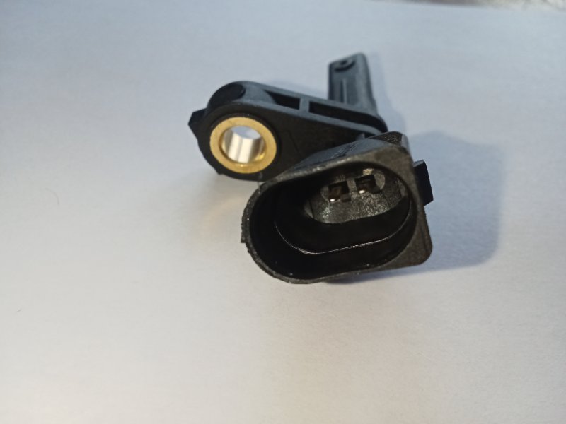 Датчик ABS Transporter 2003-2009 T5