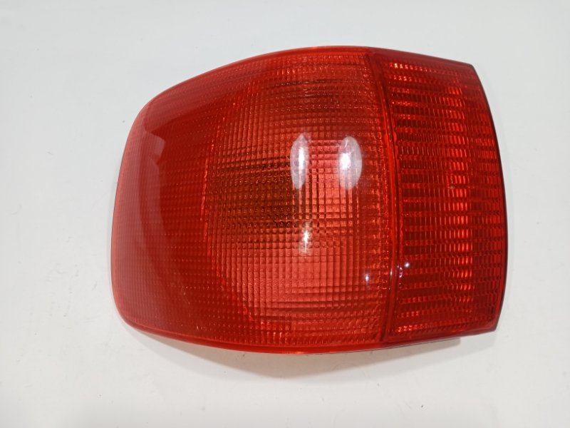 Фонарь задний левый AUDI 80 1991-1996 B4 8A0945217C новая