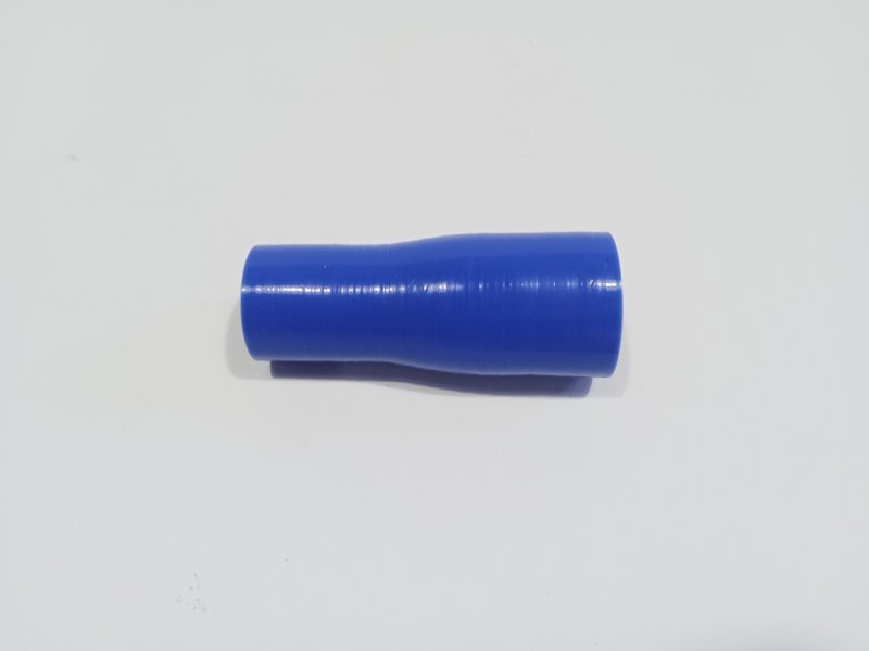 Патрубок силиконовый переходной D25*D32L100 25-32-100 новая