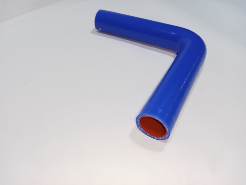 Патрубок силиконовый усиленный угловой D30 MM Патрубок силиконовый усиленный угловой D30 MM