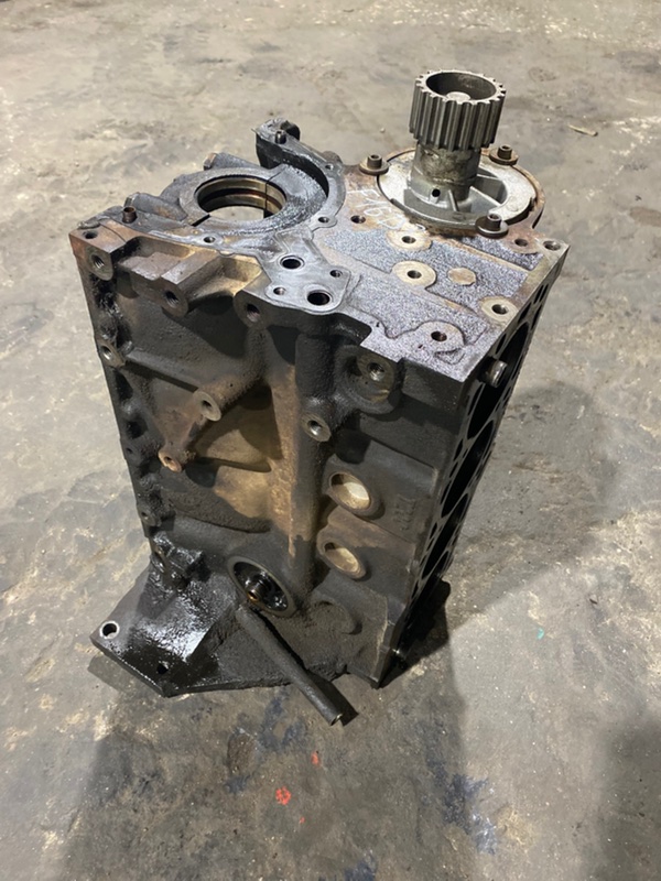 Блок цилиндров Lacetti F16D3 Блок цилиндров Lacetti F16D3