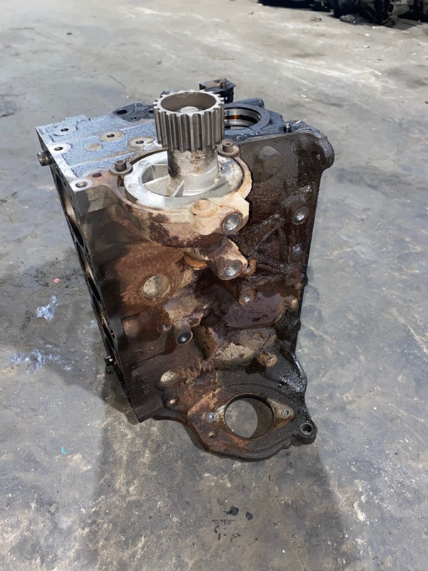 Блок цилиндров Lacetti F16D3 Блок цилиндров Lacetti F16D3