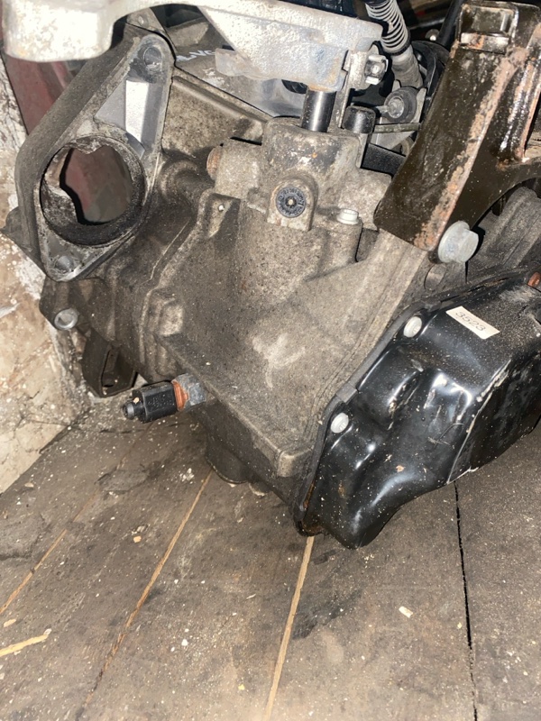 МКПП Volkswagen Polo CFN