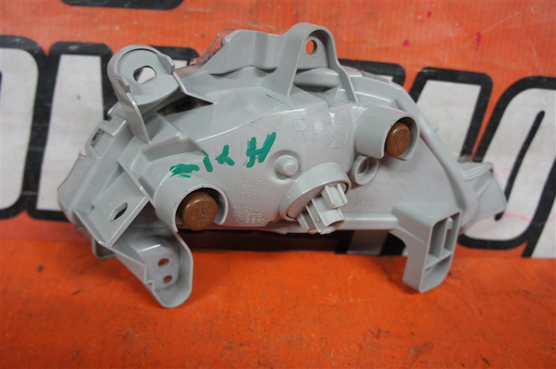 Поворотник бамперный передний правый AXELA 2014 BM5FS