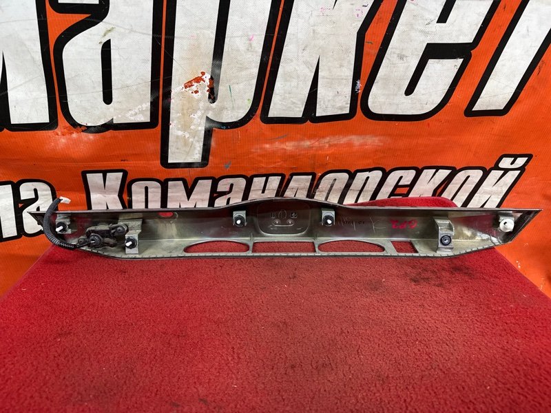 Накладка 5-й двери задняя FIT SHUTTLE 2012 GP2