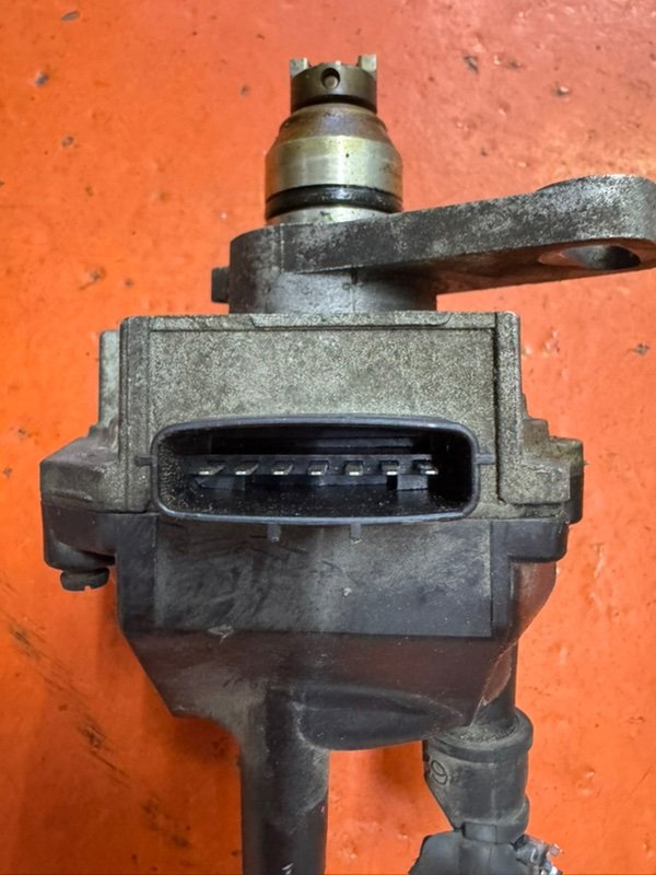 Трамблер CUBE 1999 Z10 CG13DE Трамблер CUBE 1999 Z10 CG13DE