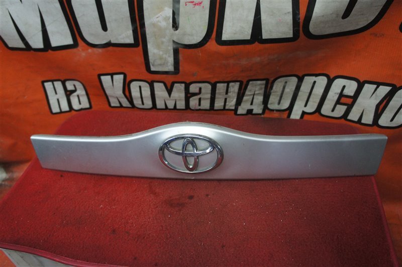 Накладка 5-й двери задняя TOYOTA PRIUS 2006 NHW20 контрактная