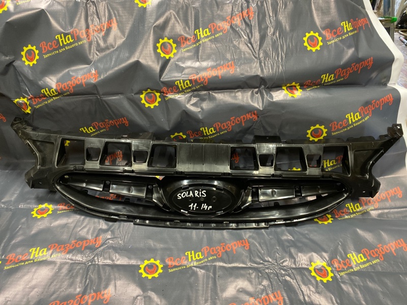 Решетка радиатора hyundai Solaris 11-14 863511R000 новая