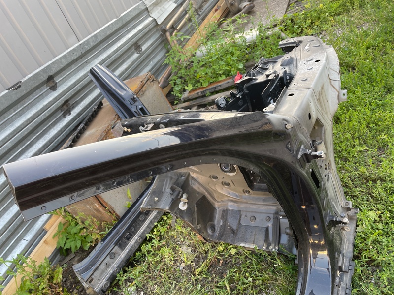 Четверть кузова передний правый BMW F10 N52B30 Четверть кузова передний правый BMW F10 N52B30