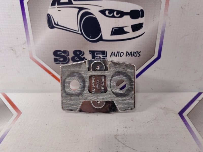 Петля замка двери BMW X5 E70 N62B48B