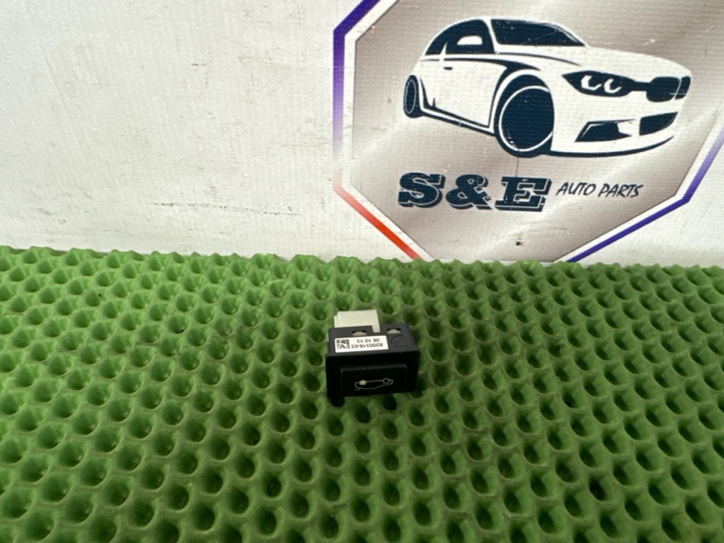Кнопка открывания багажника 5 2015 F10 LCI N20b20a