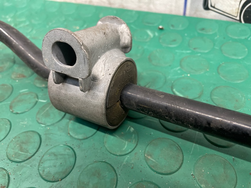 Стабилизатор задний E 2007 W211 272.943