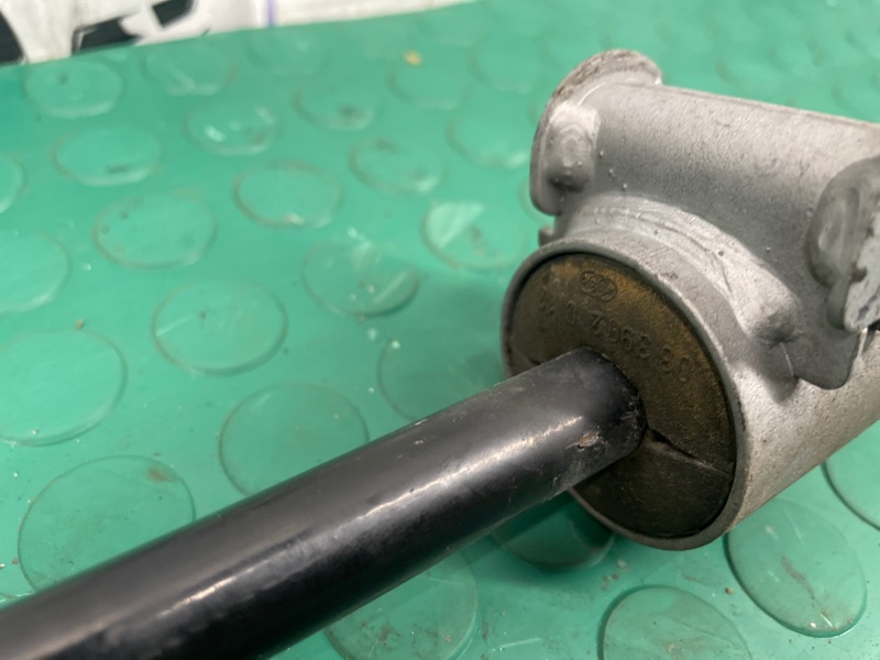 Стабилизатор задний Mercedes-Benz E W211 272.943