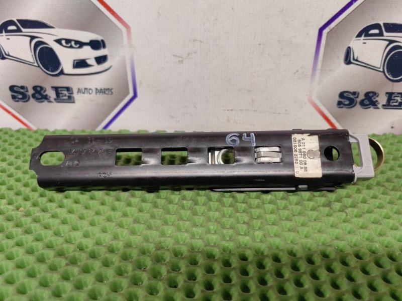 Механизм регулировки ремня безопасности Mercedes-Benz E 2007 W211 272.943 A2118600688 контрактная