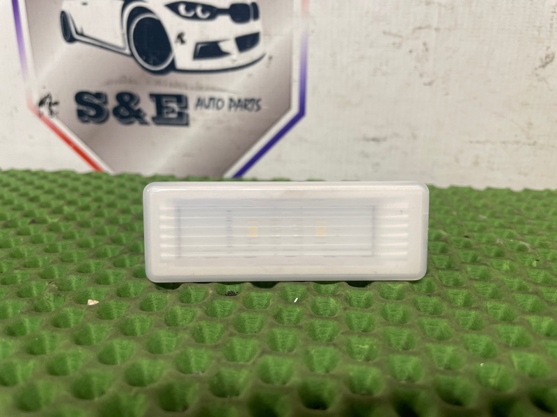 Запчасть плафон подсветки багажника BMW 3 2012 F30 n55b30a 63319219490 Б/У Плафон подсветки багажника BMW 3 2012 F30 n55b30a 63319219490 Б/У
