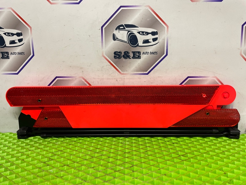 Знак аварийной остановки Mercedes-Benz E 2007 W211 272.943 A2118900397 Б/У