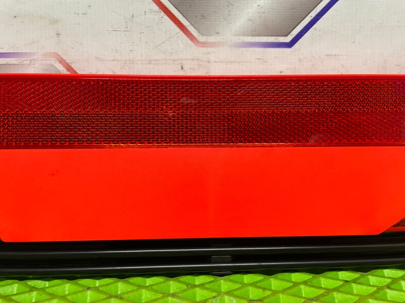 Знак аварийной остановки Mercedes-Benz E W211 272.943