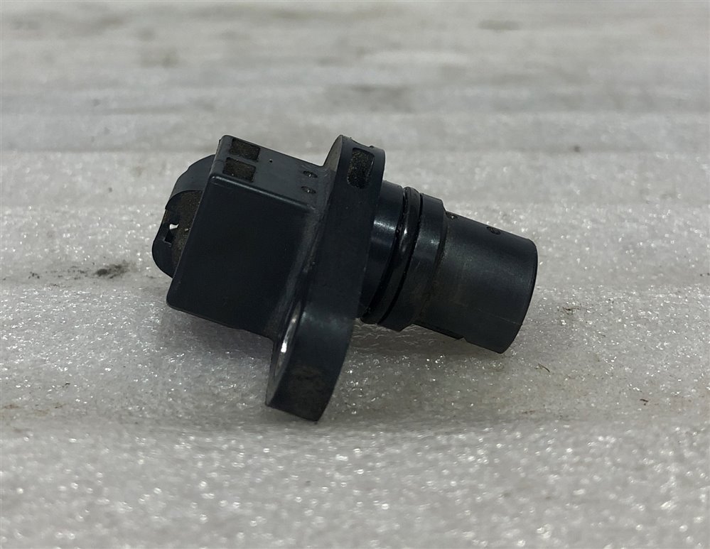 Датчик положения распредвала RVR 2012 GA4W-0104105 4J10