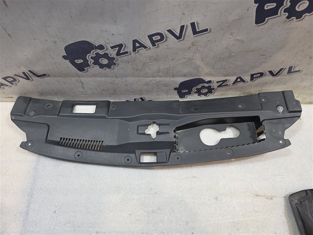 Накладка на замок капота Mitsubishi Outlander 2013 GG2W 4B11 7450a753 контрактная