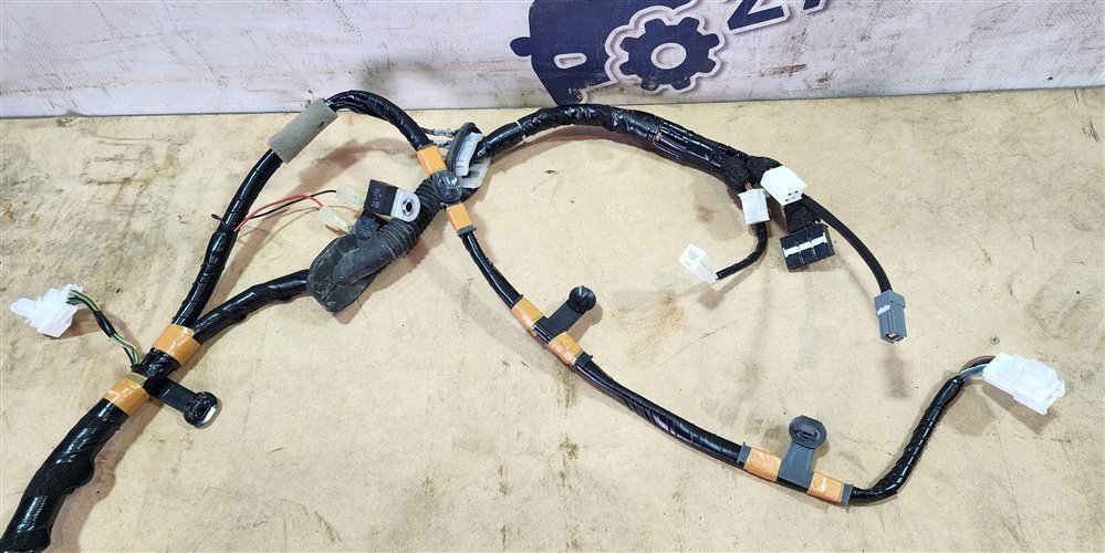 Проводка салона cx-30 2021 DM8P S8