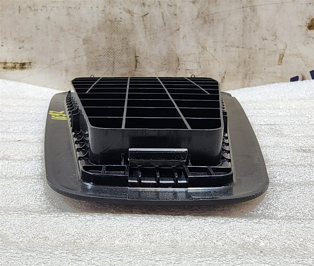 Пластик салона Leaf 2019 ZE1 EM57