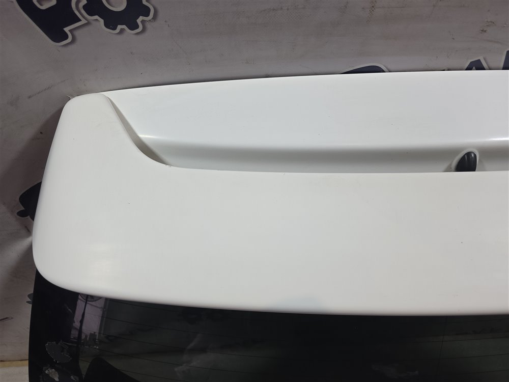 Дверь багажника Toyota caldina st215 3S Дверь багажника Toyota caldina st215 3S