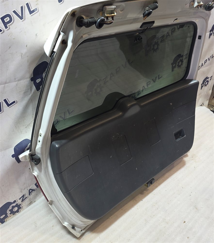 Дверь багажника caldina 1998 st215 3S Дверь багажника caldina 1998 st215 3S