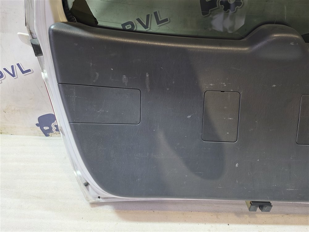 Дверь багажника caldina 1998 st215 3S Дверь багажника caldina 1998 st215 3S