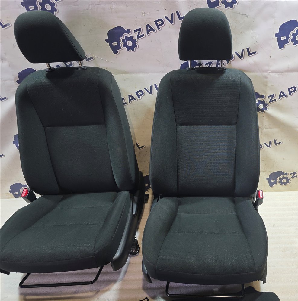 Сиденья комплект Corolla Axio 2020 NRE161 2NR Сиденья комплект Corolla Axio 2020 NRE161 2NR