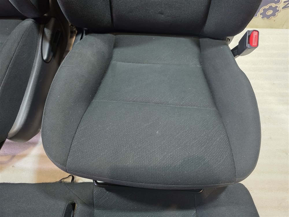 Сиденья комплект Corolla Axio 2020 NRE161 2NR Сиденья комплект Corolla Axio 2020 NRE161 2NR