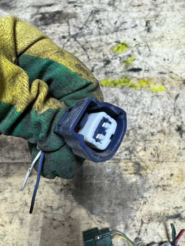 Разъём Primera 2003 P12 QG18-DE