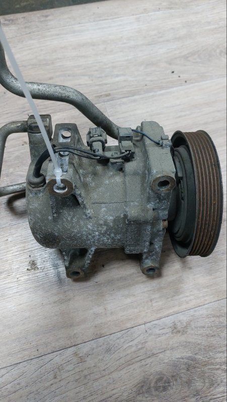 Компрессор кондиционера Nissan Primera 1997 P11 SR18-DE 926002J202 контрактная