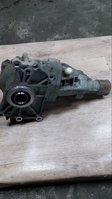 Раздаточная коробка Mitsubishi Dion 2001 CR6W 4G94 MR498811 контрактная