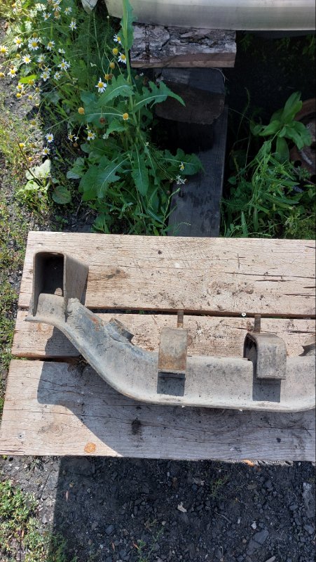 Балка подвески Nissan Atlas R4F23 QD32