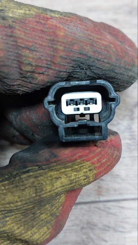 Разъём Qashqai 2010 J10 MR20-DE Разъём Qashqai 2010 J10 MR20-DE