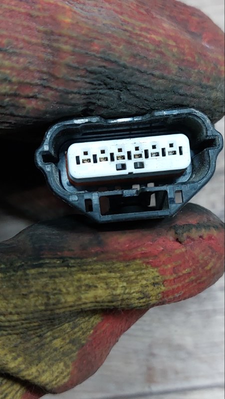 Разъём Qashqai 2010 J10 MR20-DE Разъём Qashqai 2010 J10 MR20-DE