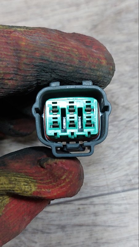 Разъём Qashqai 2010 J10 MR20-DE Разъём Qashqai 2010 J10 MR20-DE