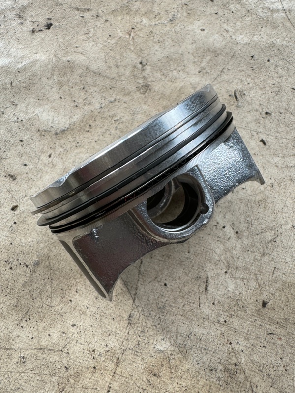 Поршень Astra J 69 Z18XER