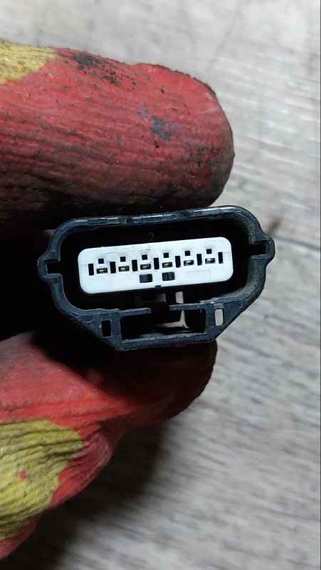 Разъём Serena 2008 C25 MR20-DE