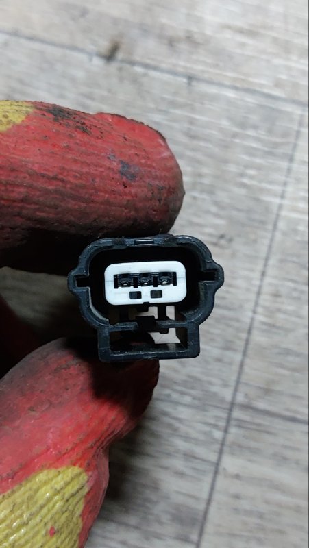 Разъём Serena 2008 C25 MR20-DE