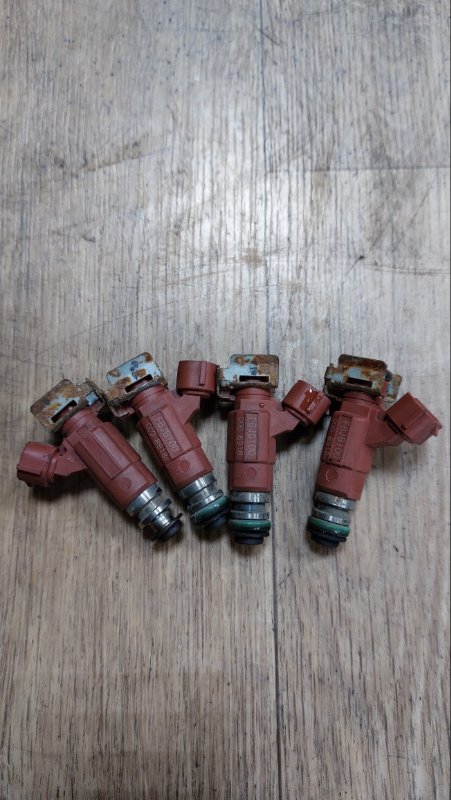 Форсунка топливная Nissan AD 2002 VHNY11 QG18-DE 16600-5L300 контрактная