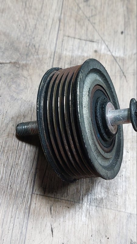 Ролик натяжной Belta 2008 SCP92 2SZ-FE Ролик натяжной Belta 2008 SCP92 2SZ-FE