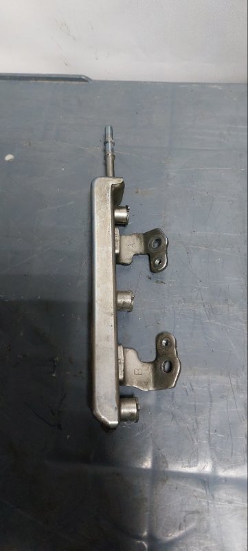 Рампа топливная March 2012 K13 HR12-DE