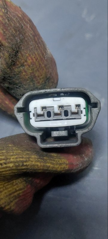 Разъём Nissan March K13 HR12-DE Разъём Nissan March K13 HR12-DE