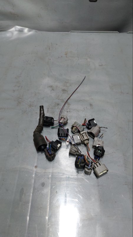 Разъём Toyota Wish 2005 ZNE14 1ZZ-FE - контрактная