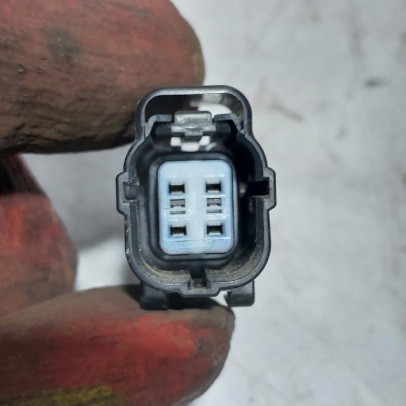 Разъём Qashqai 2010 J10 MR20-DE Разъём Qashqai 2010 J10 MR20-DE